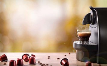 Poznaj 5 aspektów, na które warto zwrócić uwagę, wybierając ekspres do kawy na kapsułki