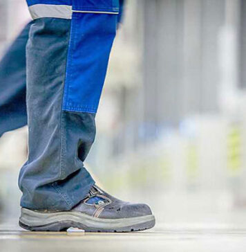 Buty ochronne dla pracownika magazynu