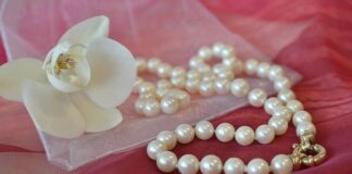 Perły – modny element biżuterii