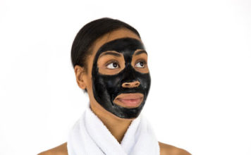 Sposób na detox skóry - czarny krem do twarzy
