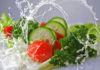 Jak odpowiednio myć warzywa i owoce? Jak odpowiednio myć warzywa i owoce?