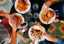 Biznes lunch - trzy rzeczy, o których warto pamiętać przed organizacją