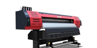 Czy rozpuszczalnikiem można zmyć lakier samochodowy?