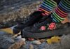Czy sneakersy pasują do marynarki?